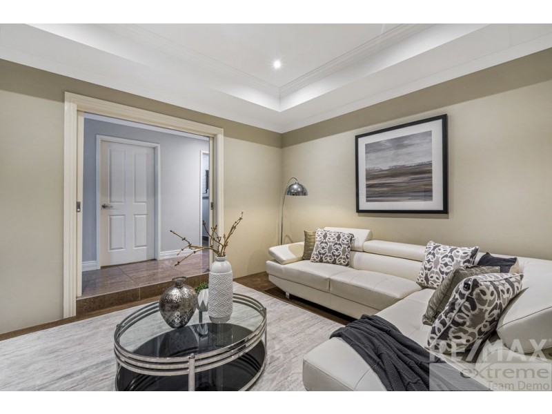 12 Cozens Road, Tapping WA 6065