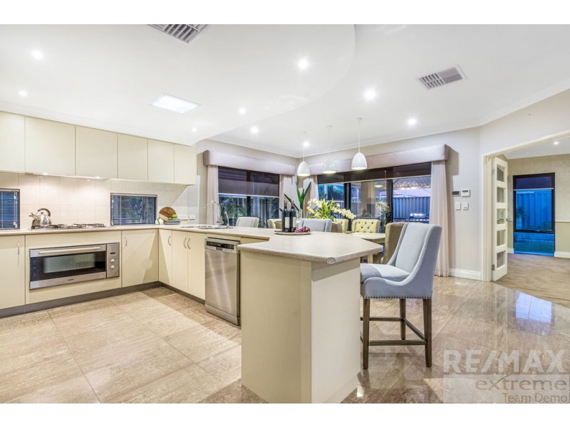 12 Cozens Road, Tapping WA 6065