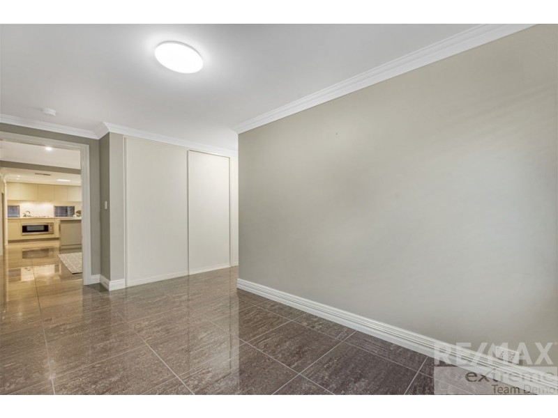 12 Cozens Road, Tapping WA 6065