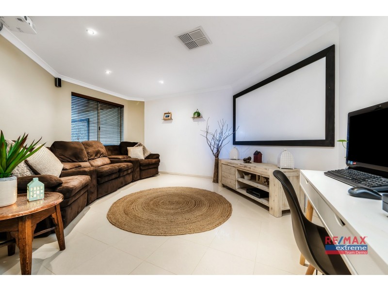 18 Conti Road, Tapping WA 6065