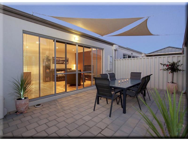 6 Larkhall Way, Butler WA 6036