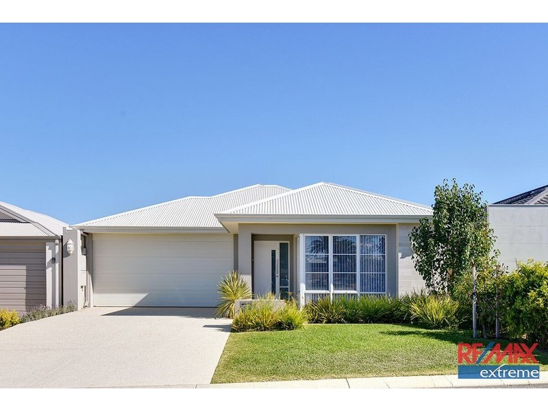 38 Perkins Drive, Clarkson WA 6030