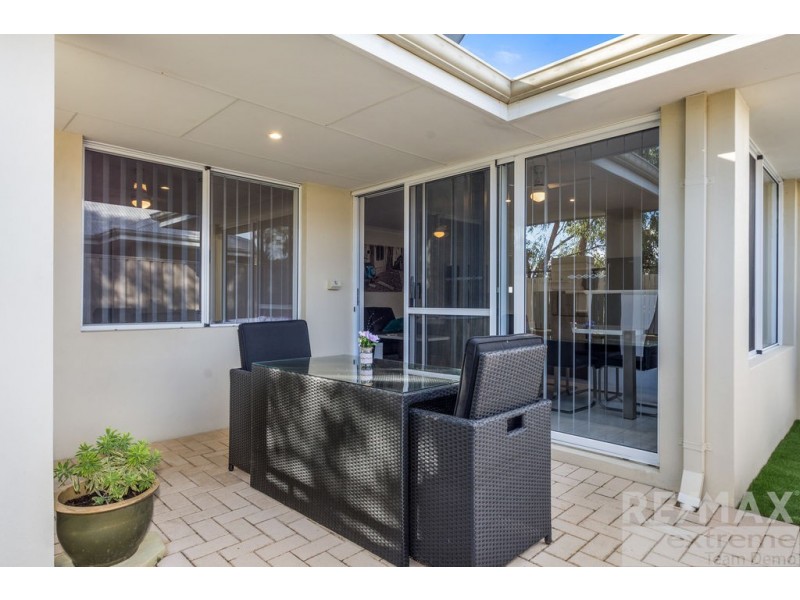 11/15 Crosthwait Circle, Tapping WA 6065