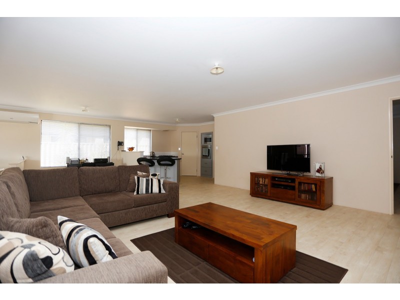 55 Kahana Parkway, Butler WA 6036