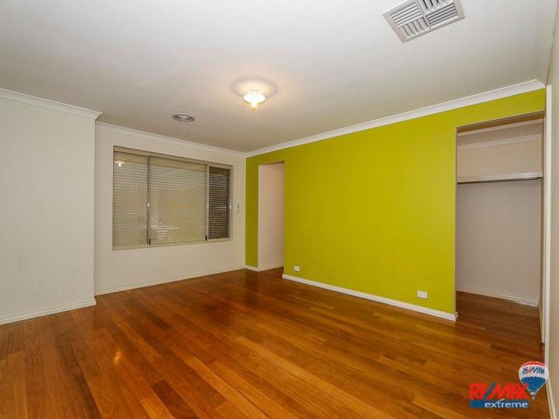 18 Featherstone Gardens, Butler WA 6036