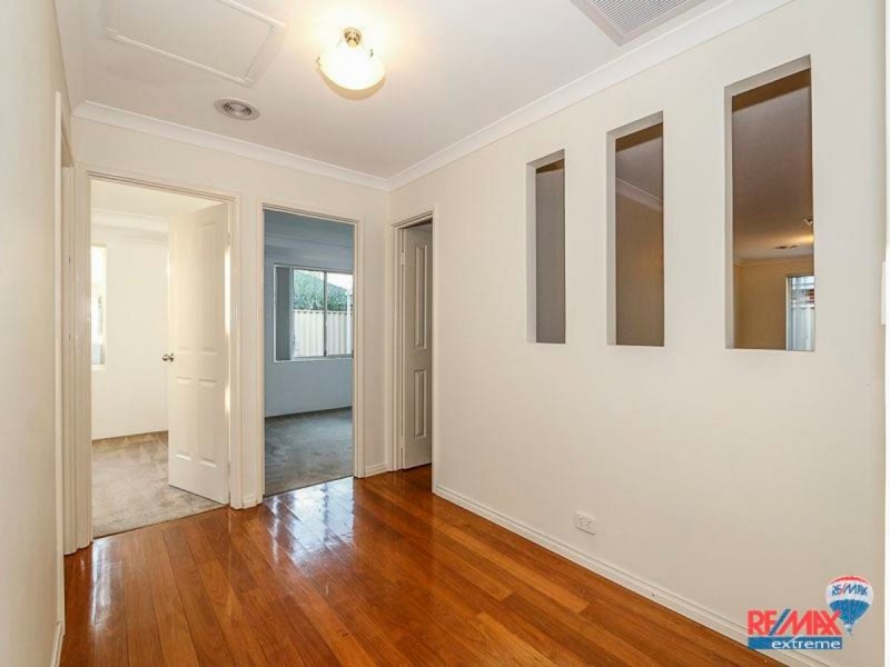 18 Featherstone Gardens, Butler WA 6036