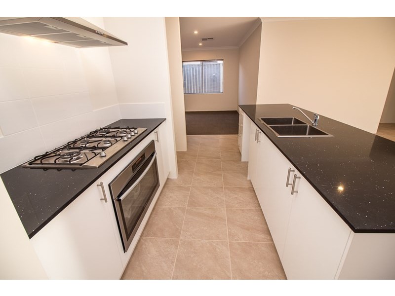 7 Lambent Road, Eglinton WA 6034