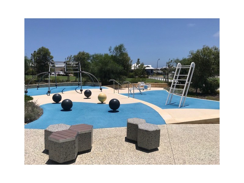 7 Lambent Road, Eglinton WA 6034