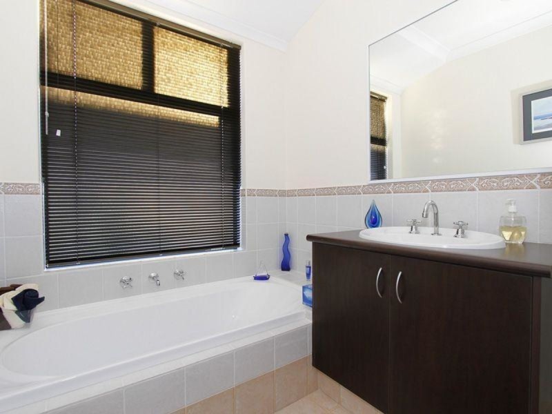 10 Ashcott Gate, Butler WA 6036