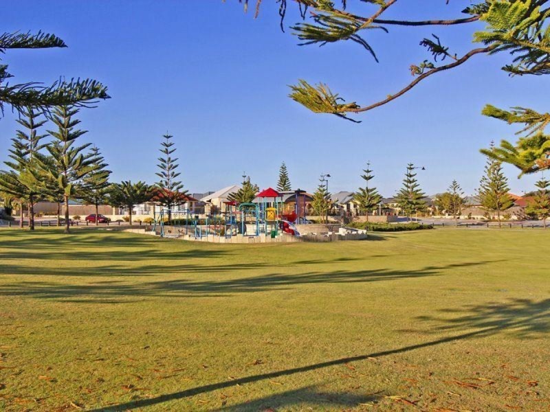 10 Ashcott Gate, Butler WA 6036