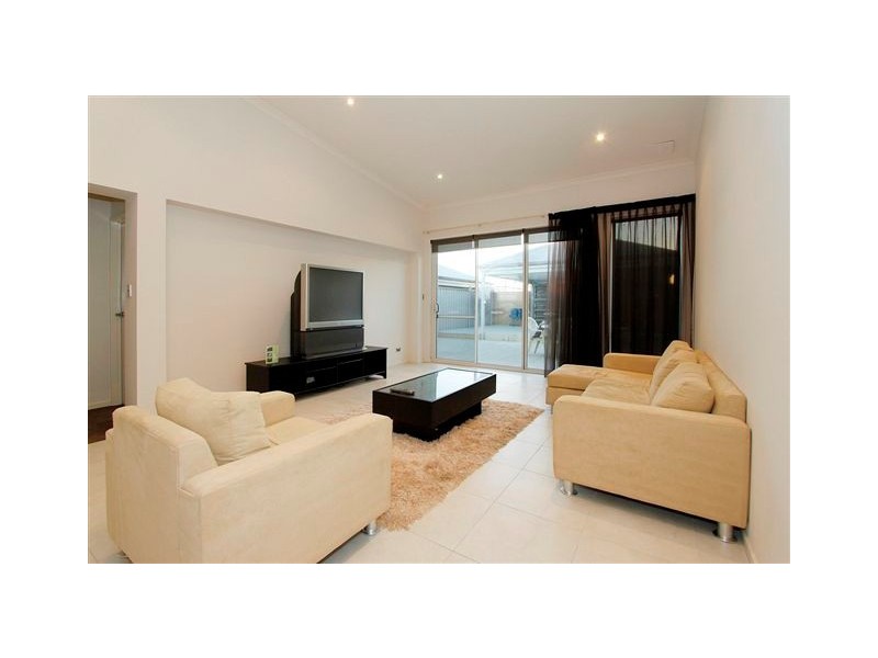 7 Wadhurst Road, Butler WA 6036