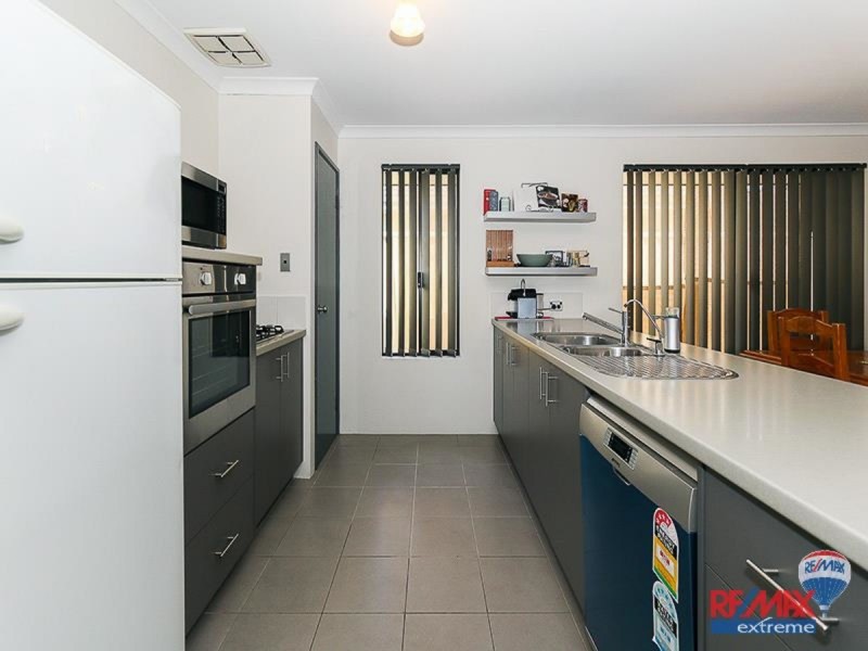 32 Finglas Meander, Butler WA 6036