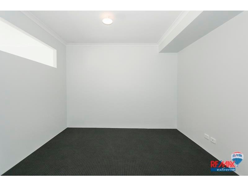 74 Reflection Boulevard, Jindalee WA 6036