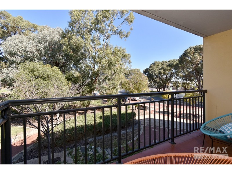 45/167 Grand Boulevard, Joondalup WA 6027