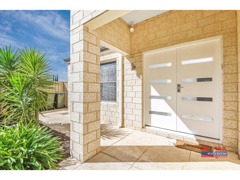 164 St Stephens Crescent, Tapping WA 6065