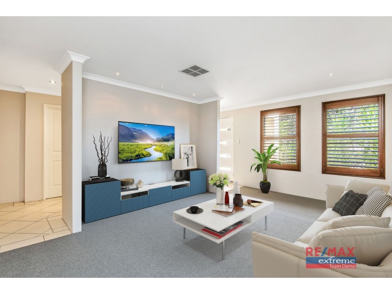 164 St Stephens Crescent, Tapping WA 6065