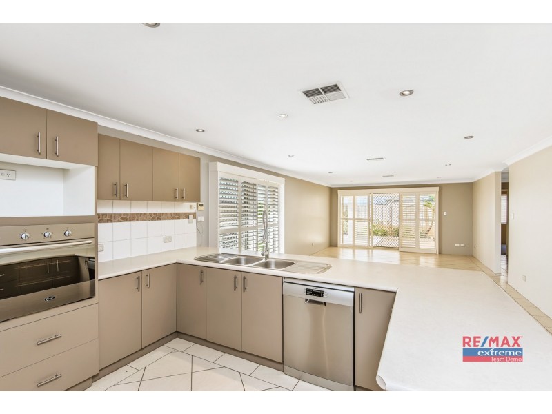 164 St Stephens Crescent, Tapping WA 6065
