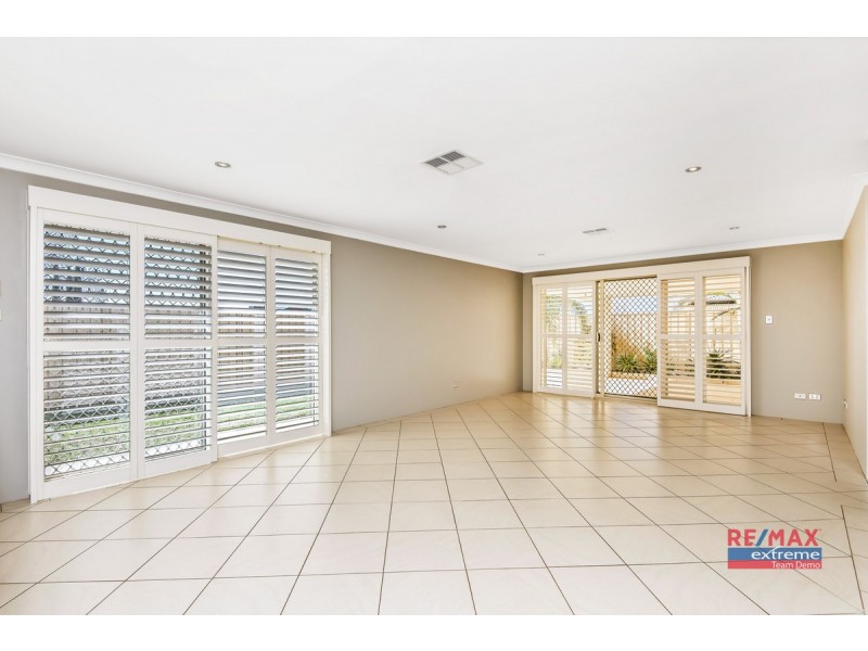 164 St Stephens Crescent, Tapping WA 6065