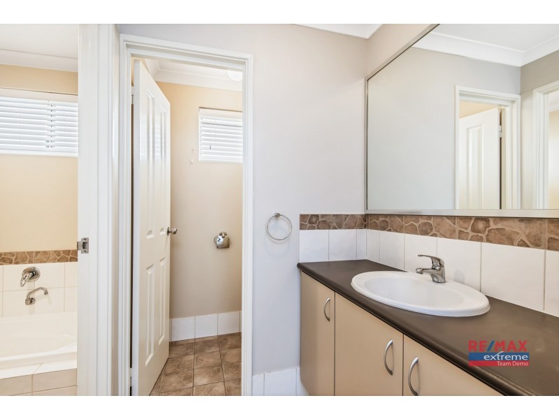164 St Stephens Crescent, Tapping WA 6065