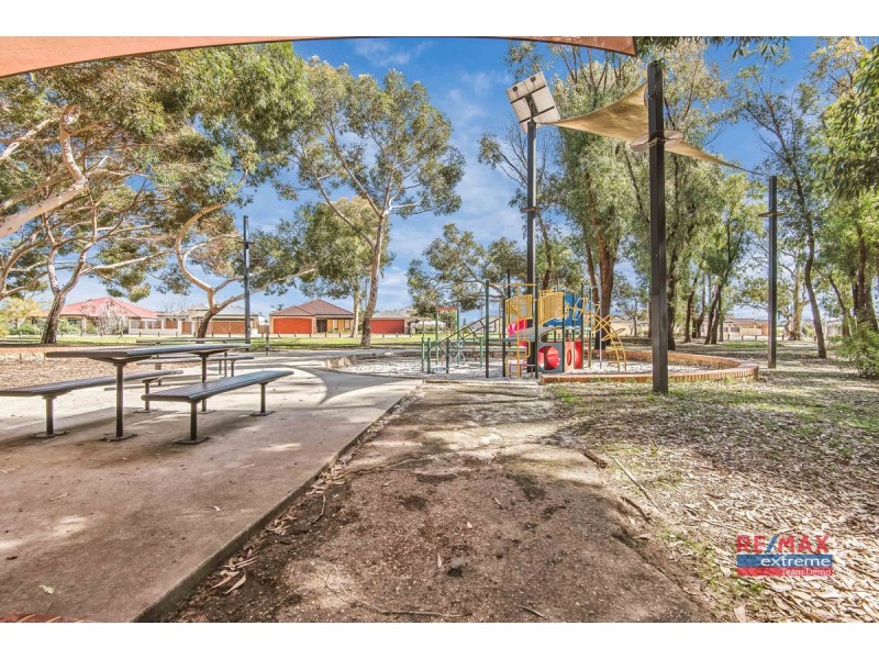 164 St Stephens Crescent, Tapping WA 6065