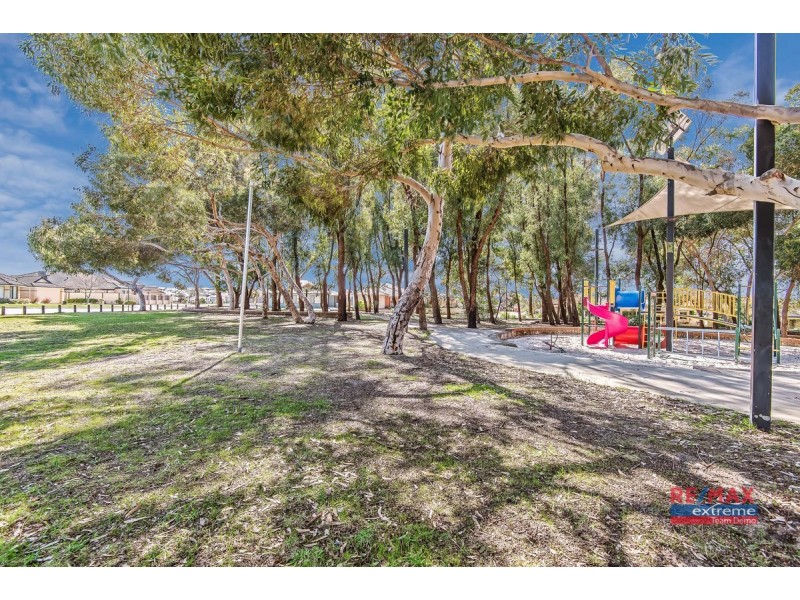 164 St Stephens Crescent, Tapping WA 6065