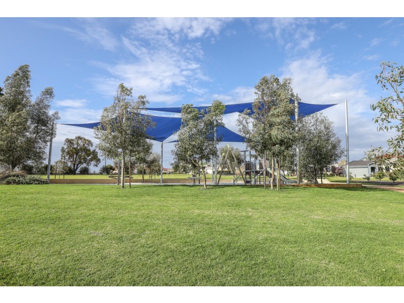 49B Matta Way, Pearsall WA 6065