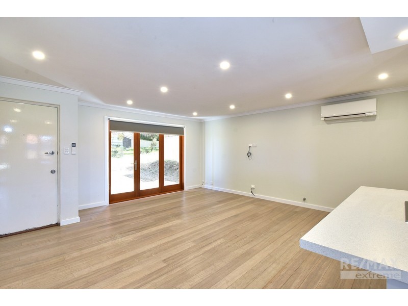 8 Steamer Court, Heathridge WA 6027