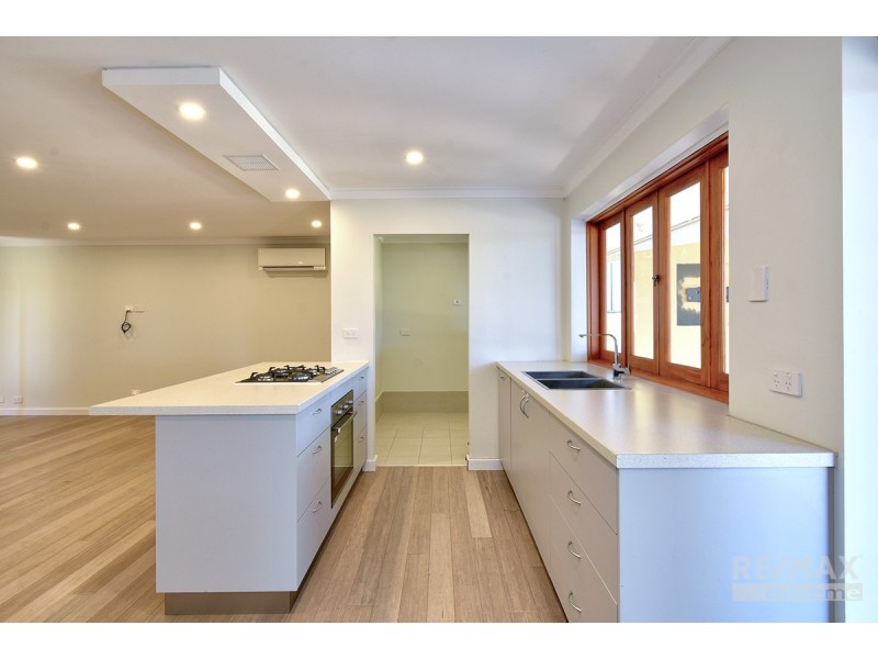 8 Steamer Court, Heathridge WA 6027