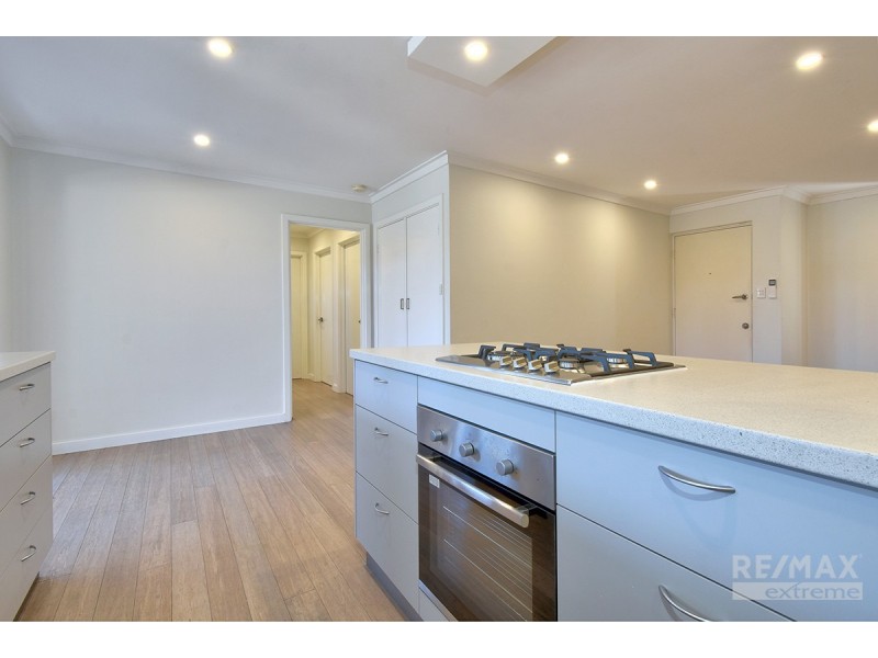 8 Steamer Court, Heathridge WA 6027