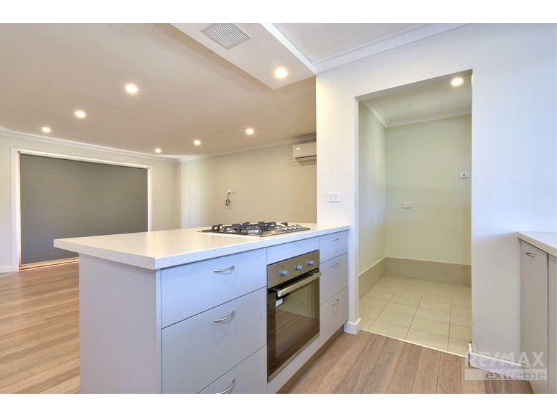 8 Steamer Court, Heathridge WA 6027