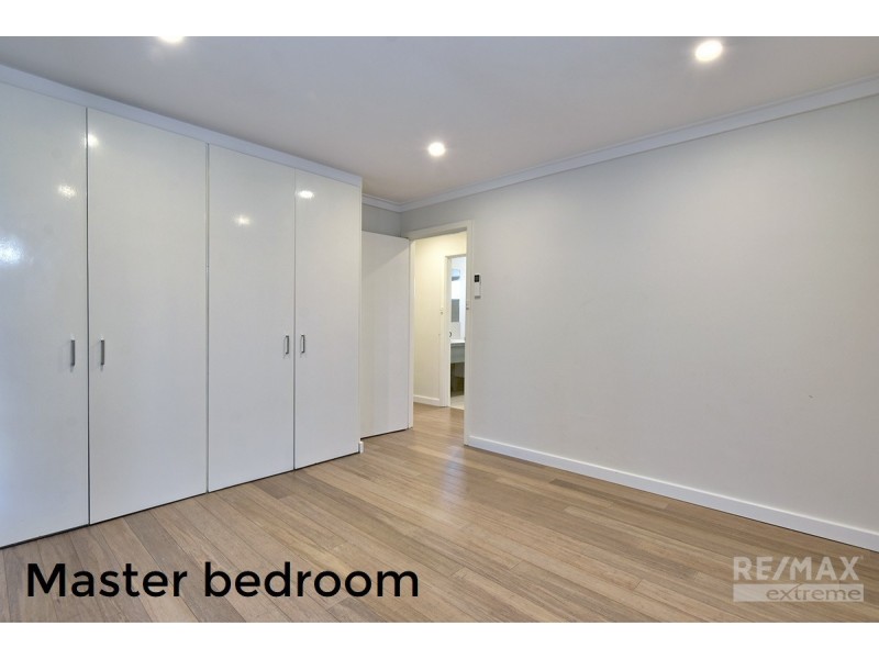 8 Steamer Court, Heathridge WA 6027