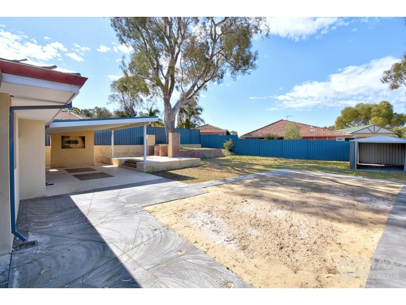 8 Steamer Court, Heathridge WA 6027