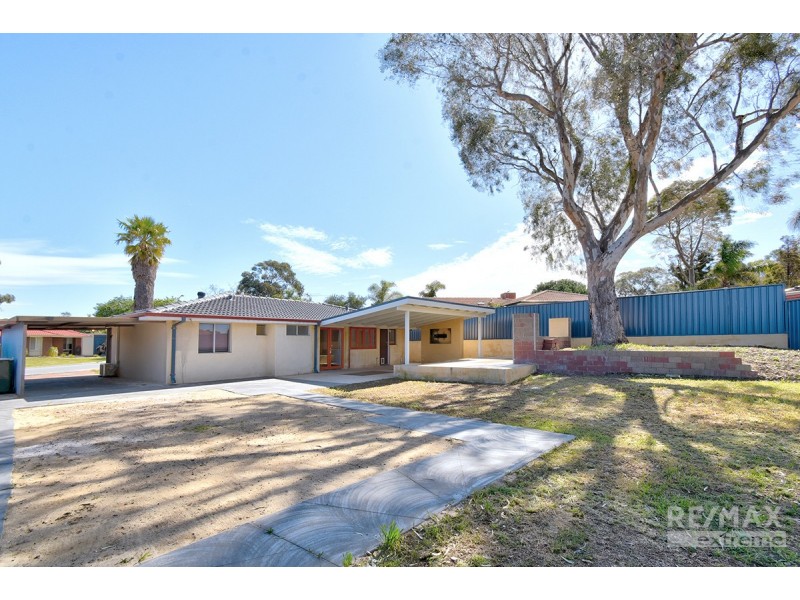 8 Steamer Court, Heathridge WA 6027