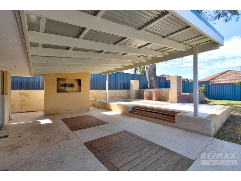 8 Steamer Court, Heathridge WA 6027