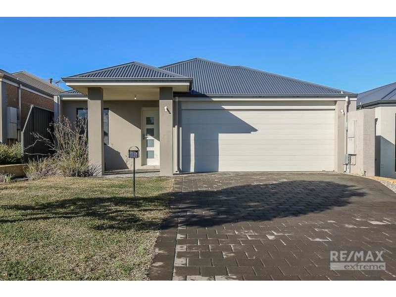 48 Leschenault Loop, Banksia Grove WA 6031