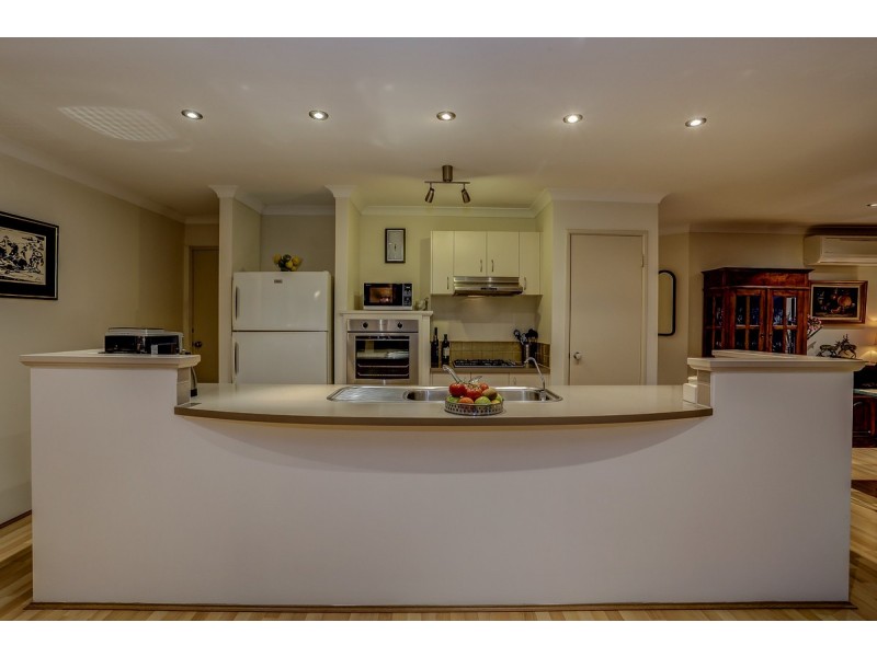 24 Landbeach Boulevard, Butler WA 6036