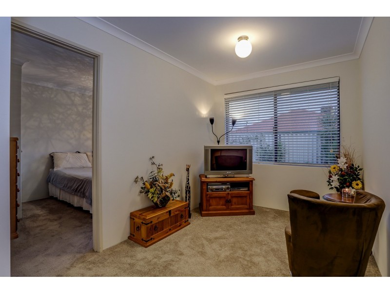 24 Landbeach Boulevard, Butler WA 6036