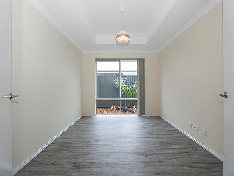 10 Scripta Way, Jindalee WA 6036