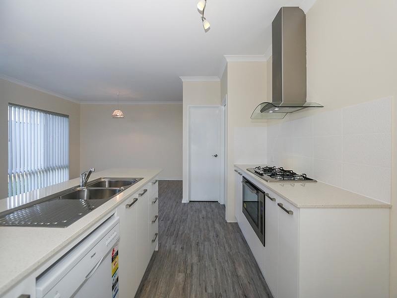 10 Scripta Way, Jindalee WA 6036