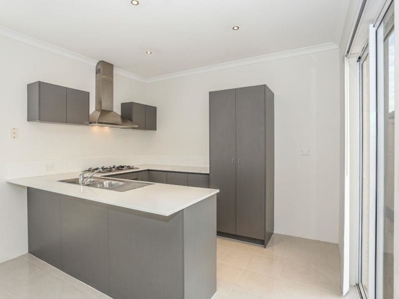 26 Hollyford Parade, Butler WA 6036