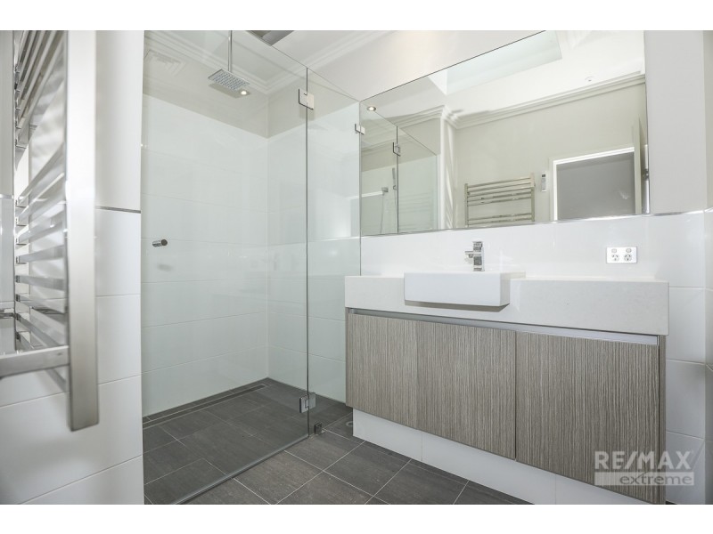 11 Blackpool Promenade, Iluka WA 6028