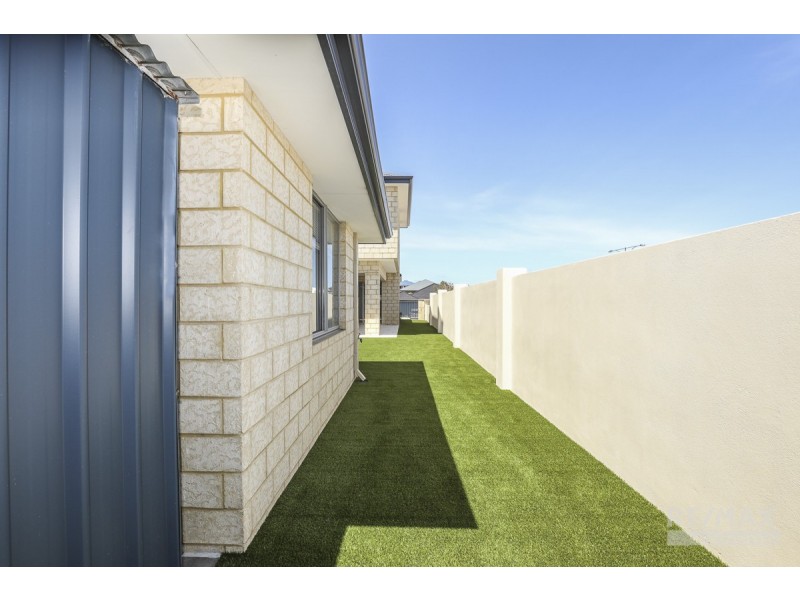 82 Jindalee Boulevard, Jindalee WA 6036