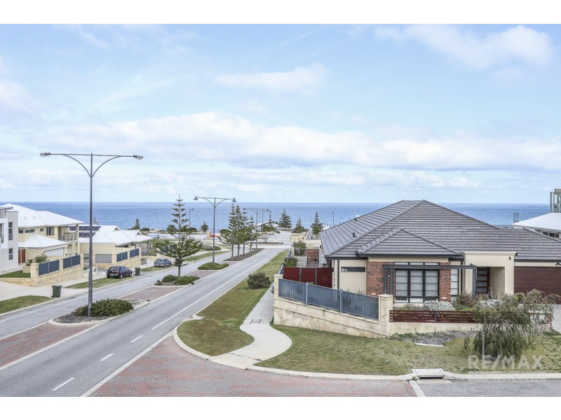 82 Jindalee Boulevard, Jindalee WA 6036