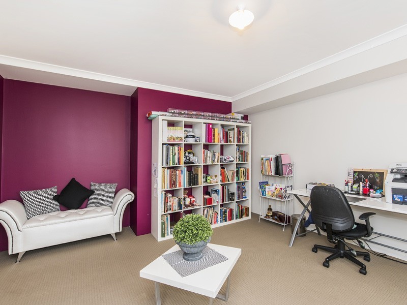 11 Nerium Way, Sinagra WA 6065