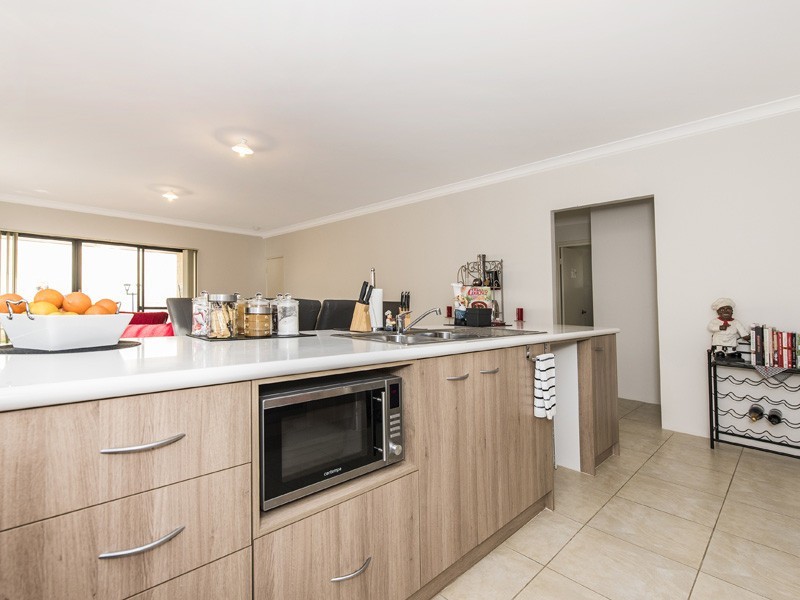 11 Nerium Way, Sinagra WA 6065