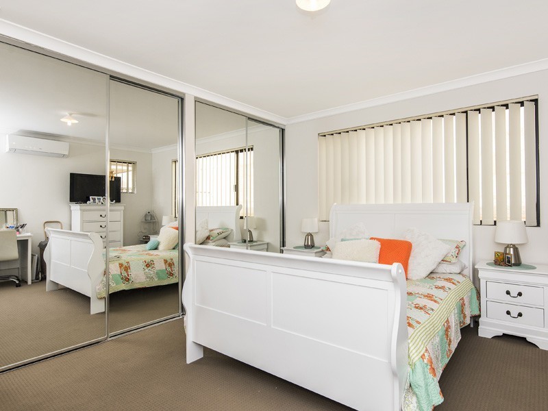 11 Nerium Way, Sinagra WA 6065