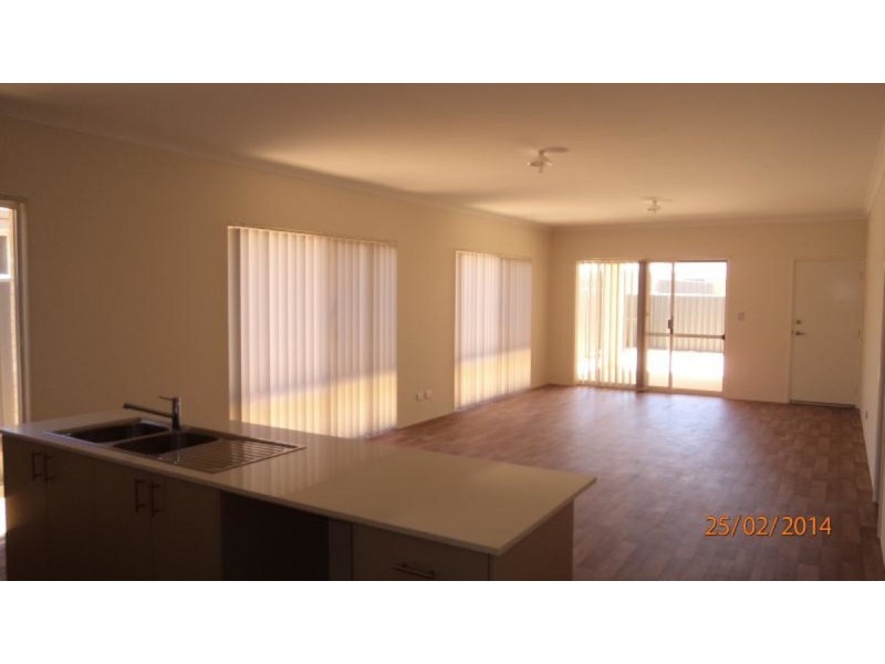 28 Parkland Drive, Yanchep WA 6035