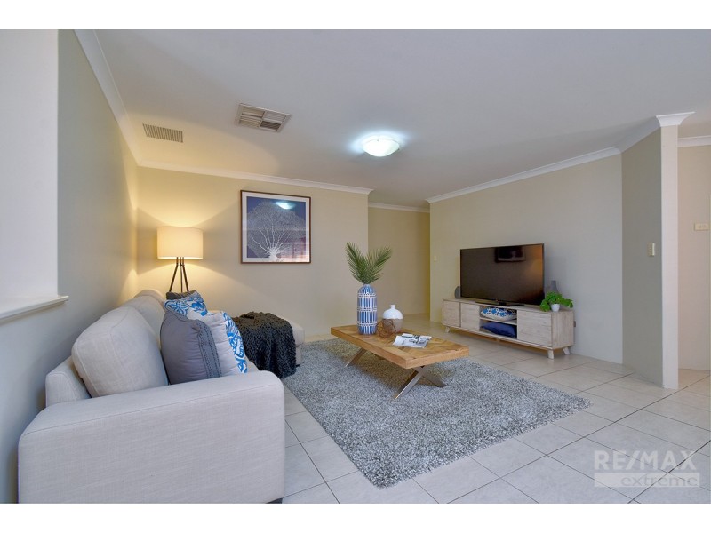 11 Shiralee Bend, Carramar WA 6031