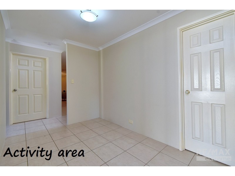 11 Shiralee Bend, Carramar WA 6031
