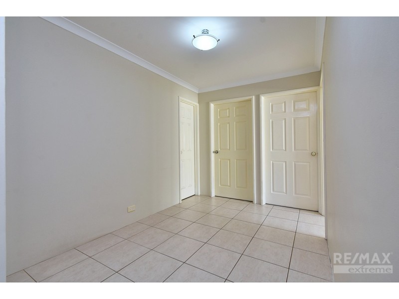 11 Shiralee Bend, Carramar WA 6031